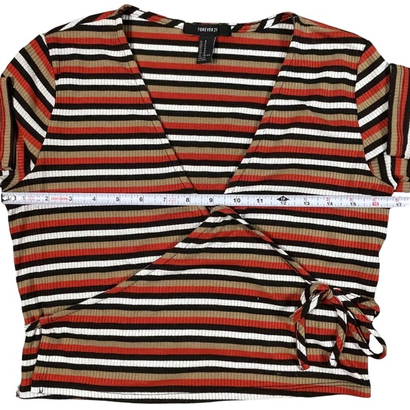 Forever21 size medium crop top tie front cardigan red, white, black, tan stripes - Picture 10 of 13